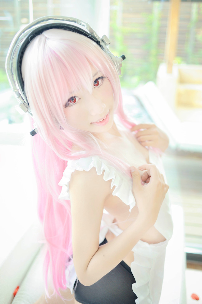 超级索尼子 super sonico cosplay 雨波