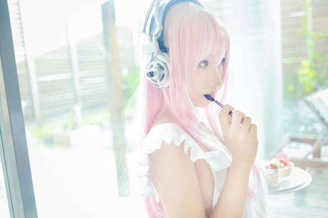 超级索尼子 super sonico cosplay 雨波