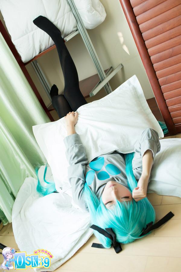 Coser弃AKI之初音未来高还原cos