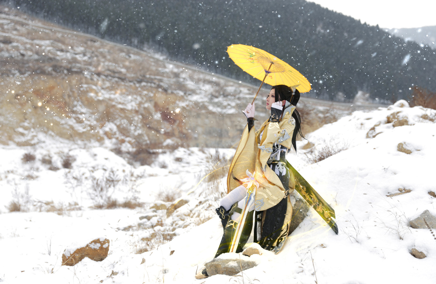 阳春白雪，风陌纸伞烟花尽