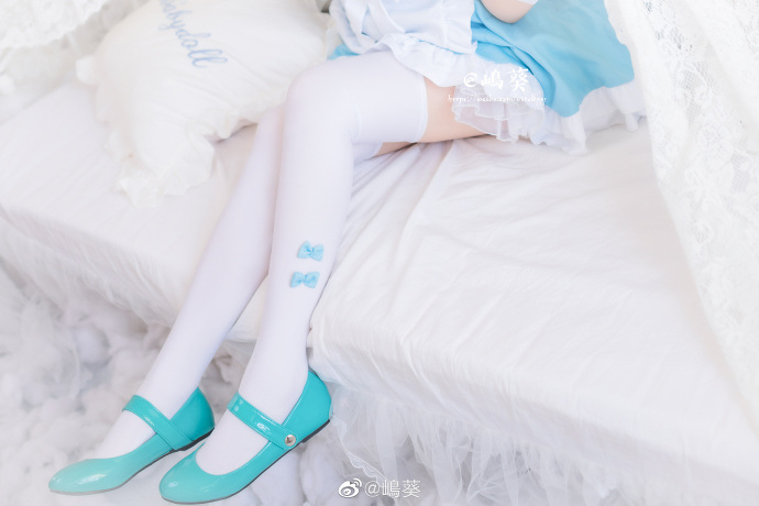 [cosplay]碧蓝航线 白丝女仆小天鹅cos