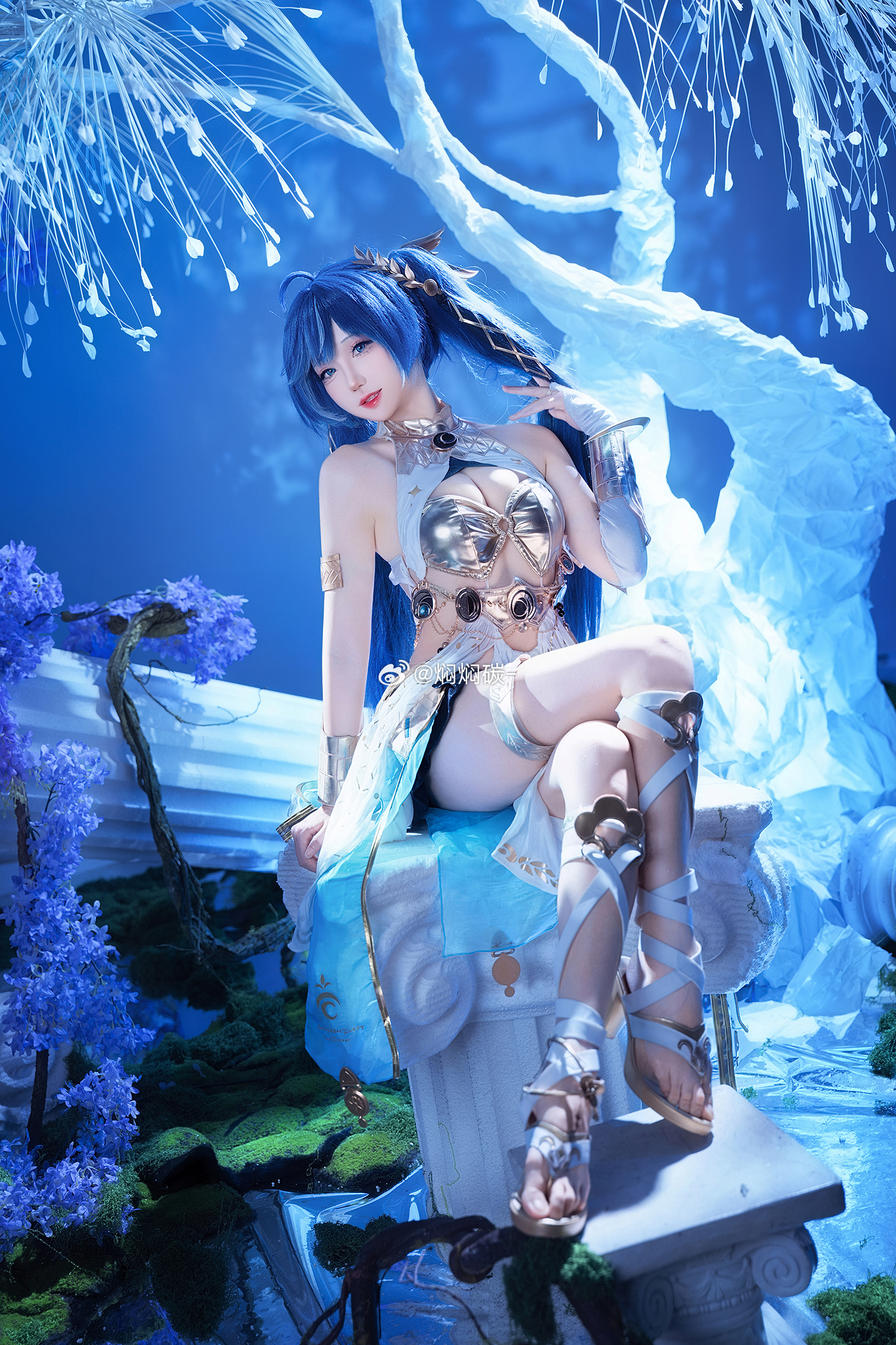 《鸣潮》焖焖碳- 鸣潮尤诺cosplay